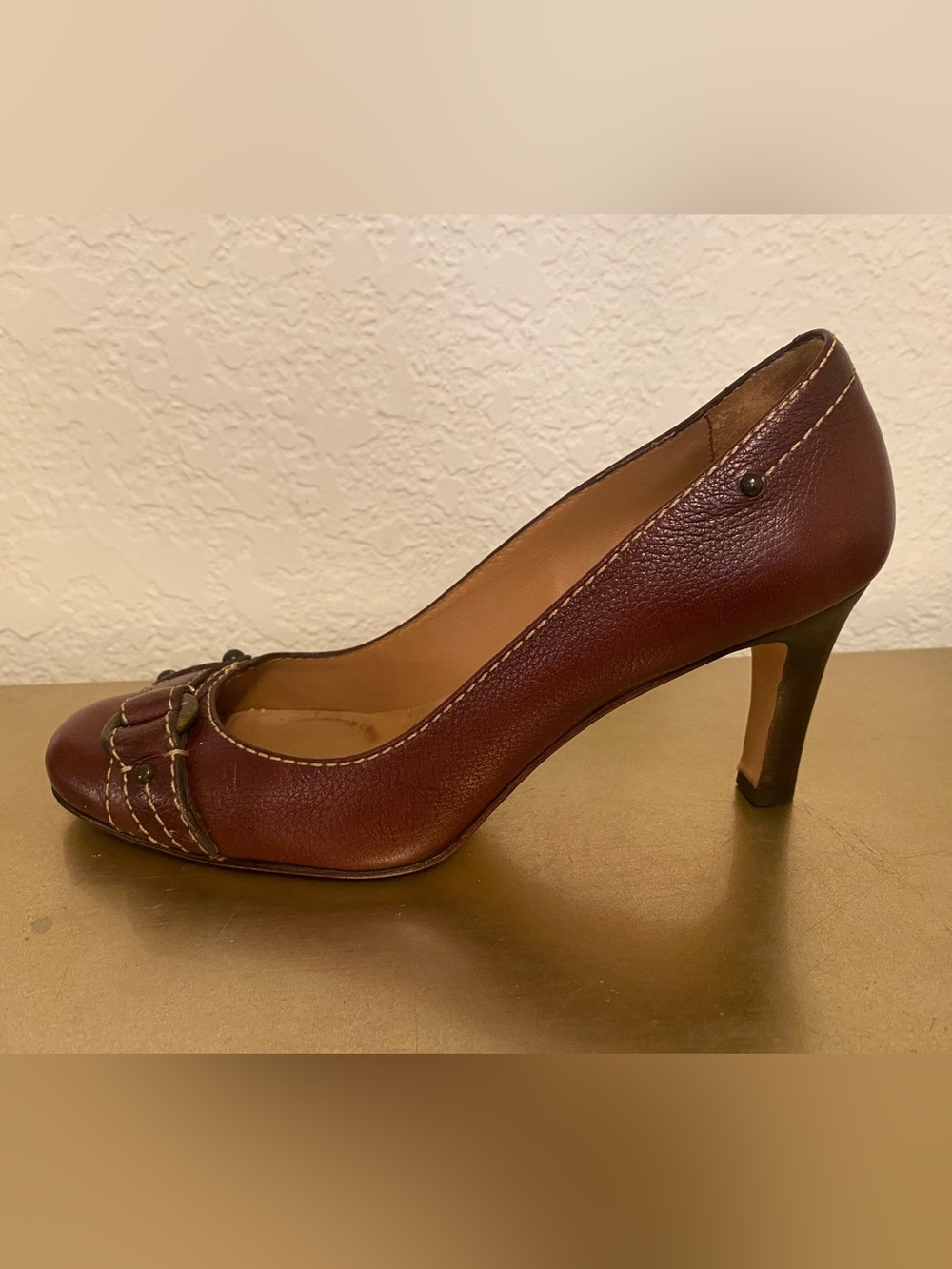 Banana Republic Leather Pump EUC